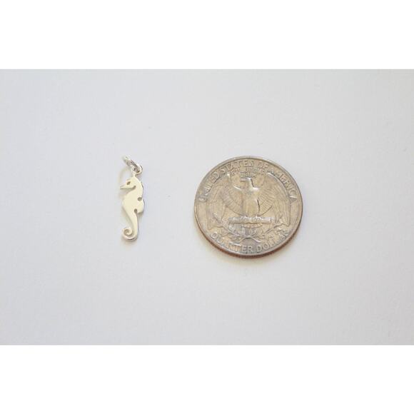 Sterling Silver Seahorse Charm - Picture 3 of 3